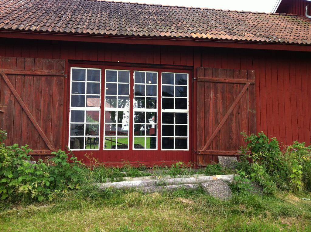 Aeventyrsgardens Vandrarhem, Kinnekulle Källby Dış mekan fotoğraf