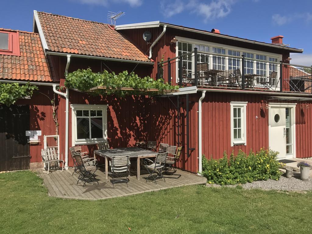 Aeventyrsgardens Vandrarhem, Kinnekulle Källby Dış mekan fotoğraf